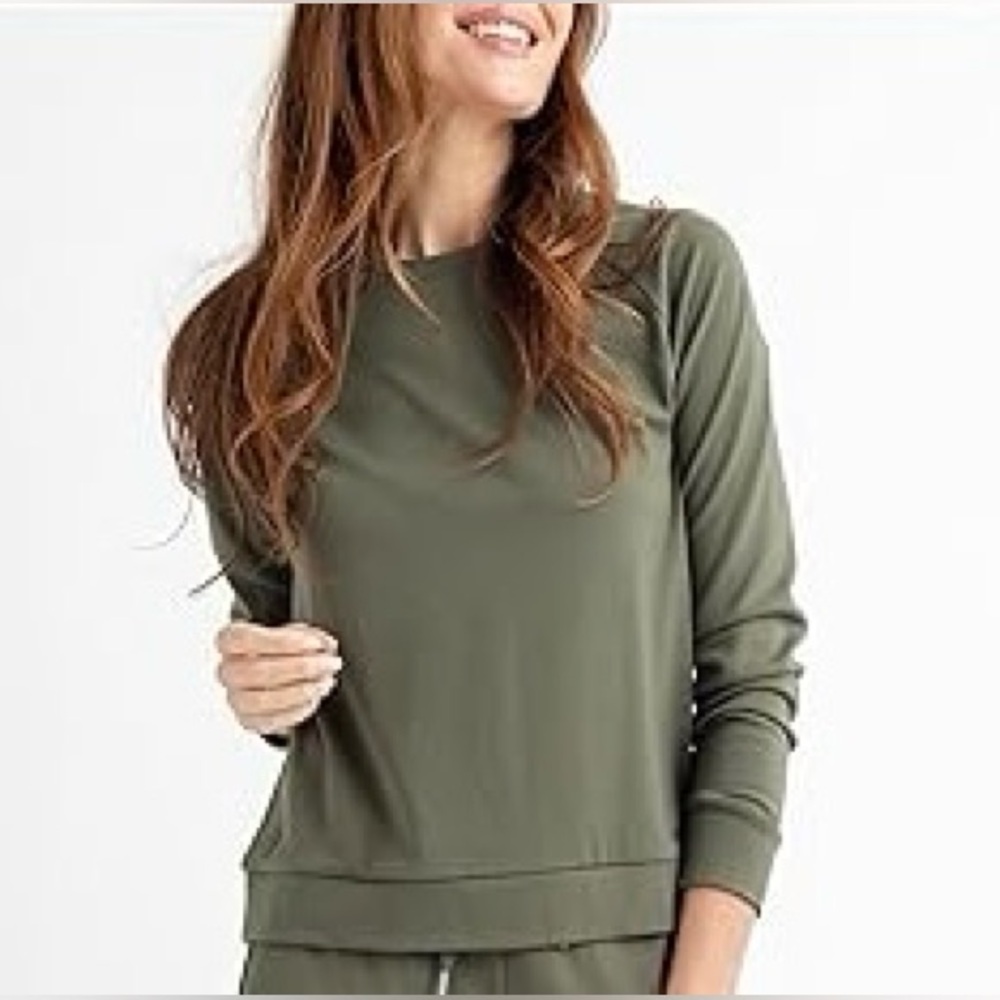 BCG Olive Green Soft Sweatshirt Women’s Top